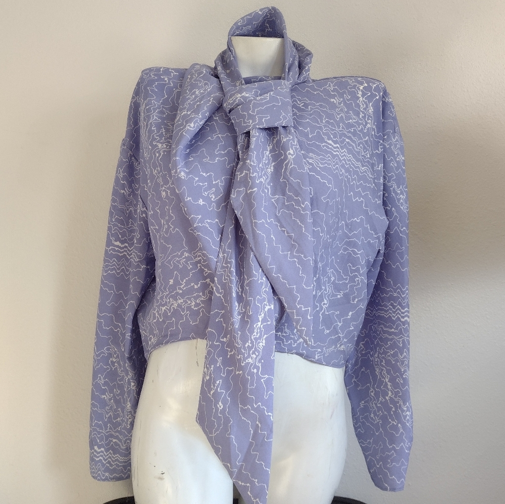 Lavender Astr crop blouse size medium